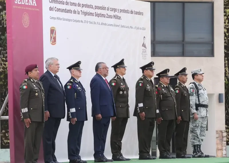 Horacio Duarte asiste a designación de nuevo comandante de la 37/a Zona Militar