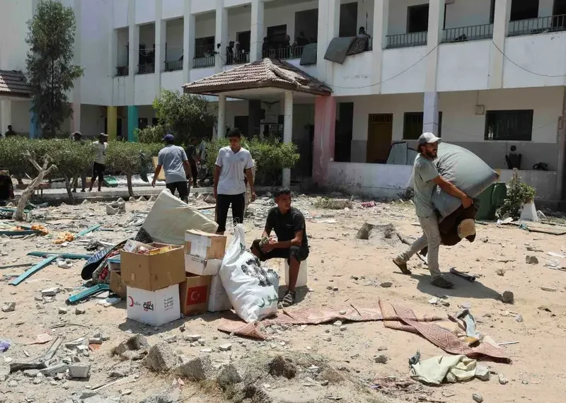 Israel realiza ataque a escuela en Gaza; deja 30 muertos