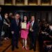 Recibe Ivette Estrada galardón Ricardo Flores Magón