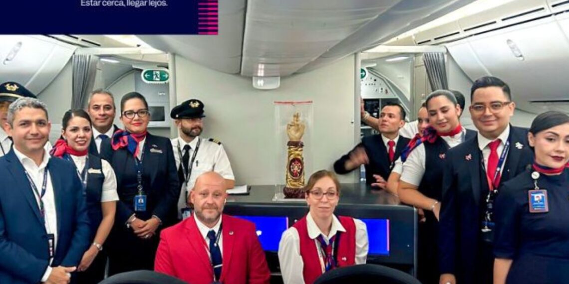 Aeroméxico transporta emblemática reliquia de San Judas Tadeo de Roma a México