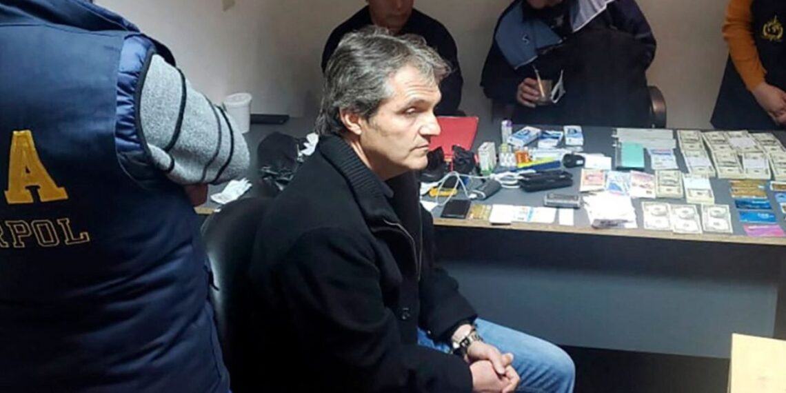 Carlos Ahumada pisa suelo mexicano procedente de Argentina