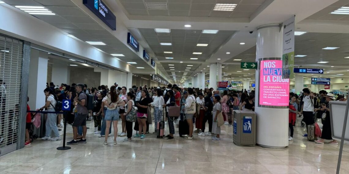 Cancelan 348 vuelos en Cancún por “Beryl”; Tren Maya para servicio