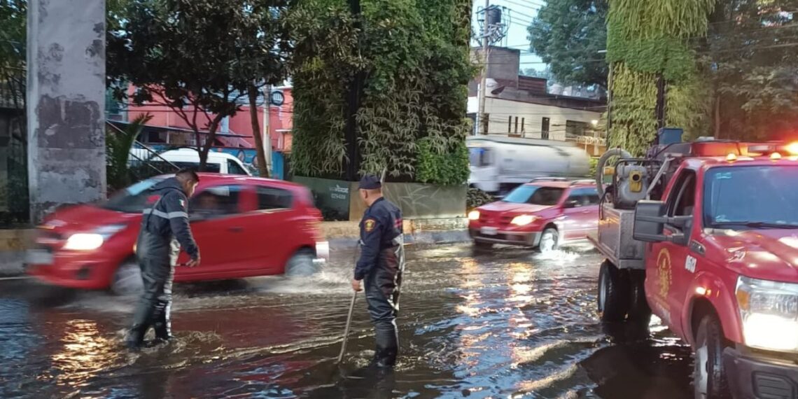 Alerta naranja por lluvias fuertes y granizo en CDMX