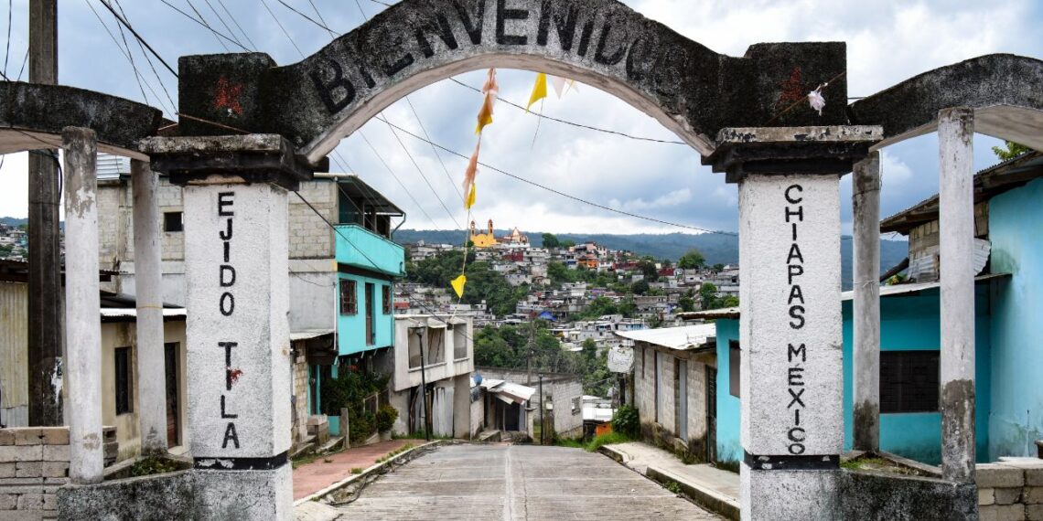 AMLO pide a comunidades en Chiapas no colaborar con cárteles