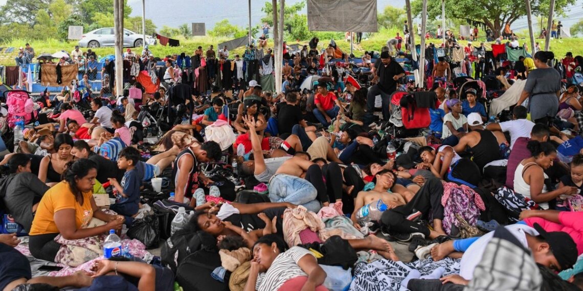 Minimiza AMLO que mexicanos se refugien en Guatemala ante violencia en Chiapas