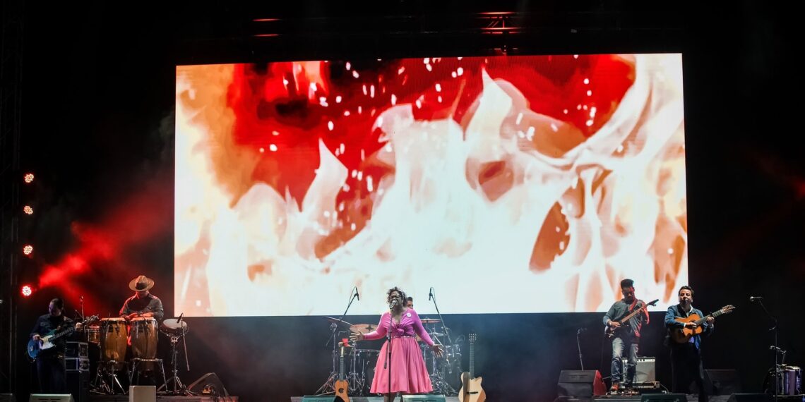 La Santa Cecilia regresa a la CDMX