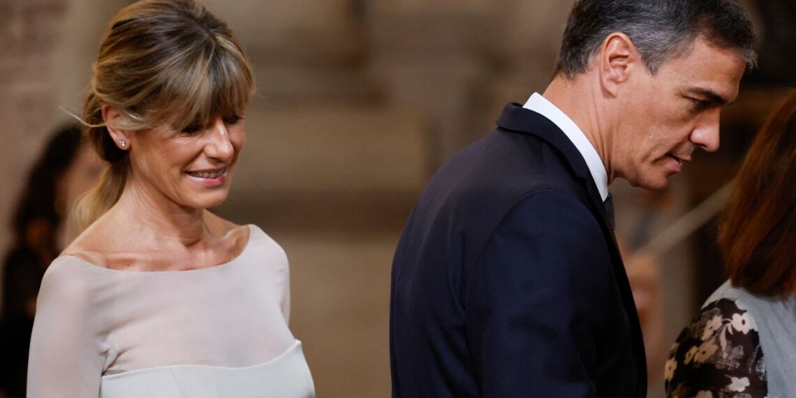 Juez cita a Pedro Sánchez a declarar en caso contra su esposa por presunta corrupción