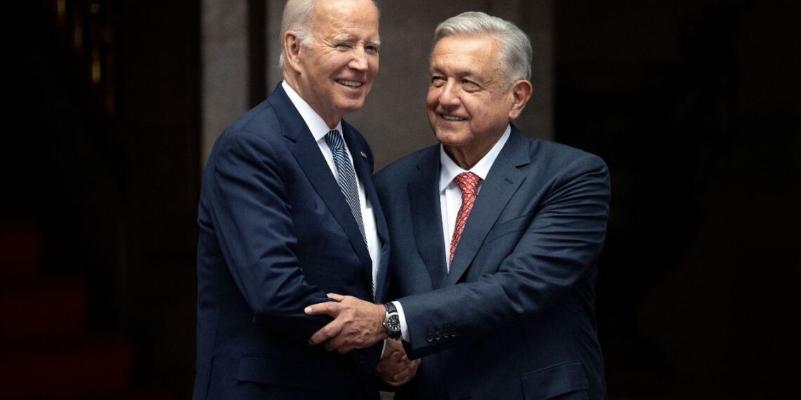 “Le felicito”, dice AMLO a Biden por renunciar a la reelección en EUA