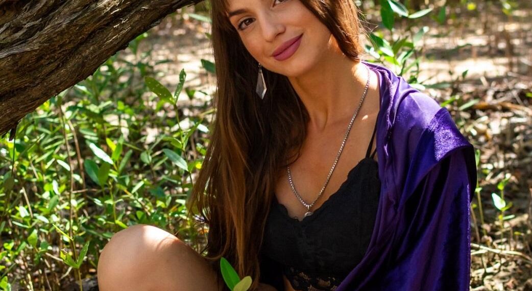 La argentina CAROLINA FORTUNA se consolida como la herborista joven más importante del continente con solo 30 años