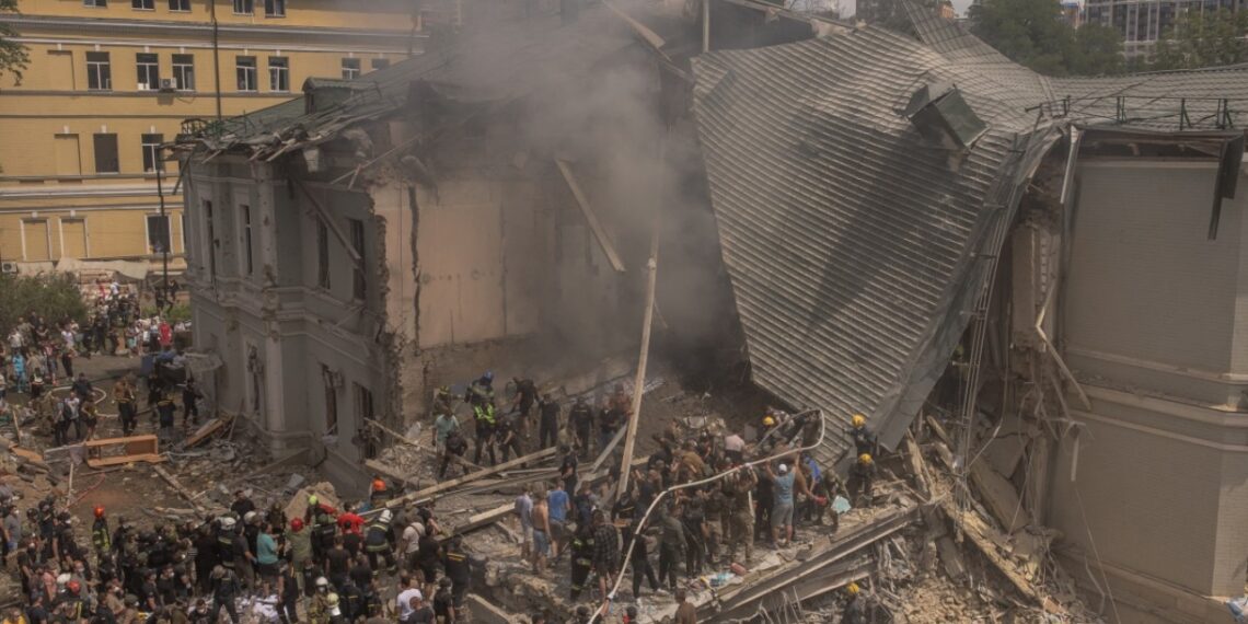 Rusia bombardea Kiev y tres puntos más de Ucrania dejando al menos 36 muertos