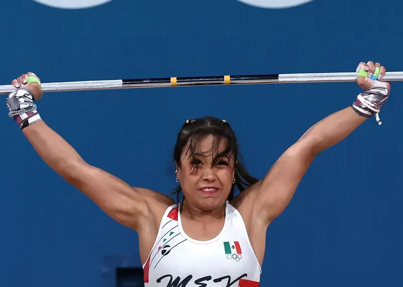 Janeth Gómez finaliza en octavo lugar en Levantamiento de Pesas