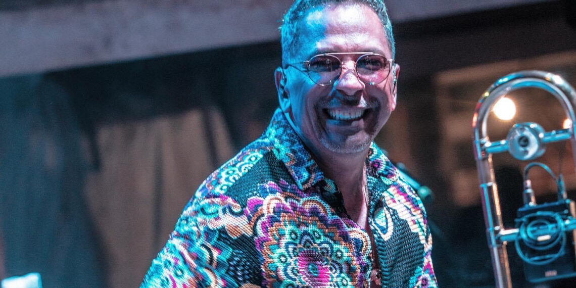 Tras las injurias recibidas, Alberto Barros disuelve su matrimonio y declara sobre las acusaciones infundadas