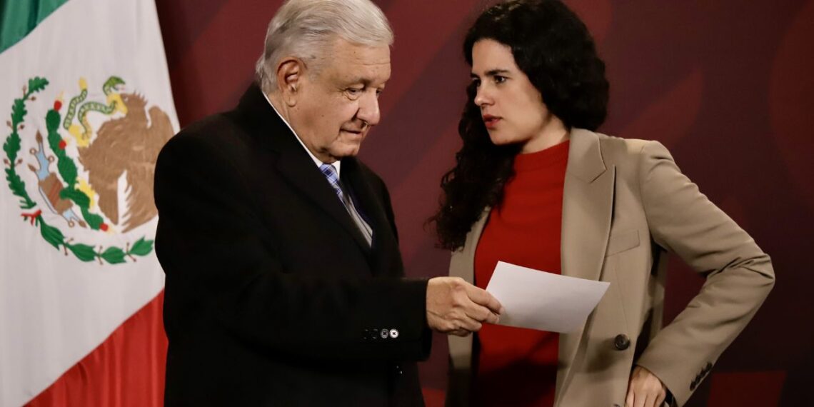 AMLO instruye reunión con gobernador de SLP para tratar enfrentamientos de taxistas