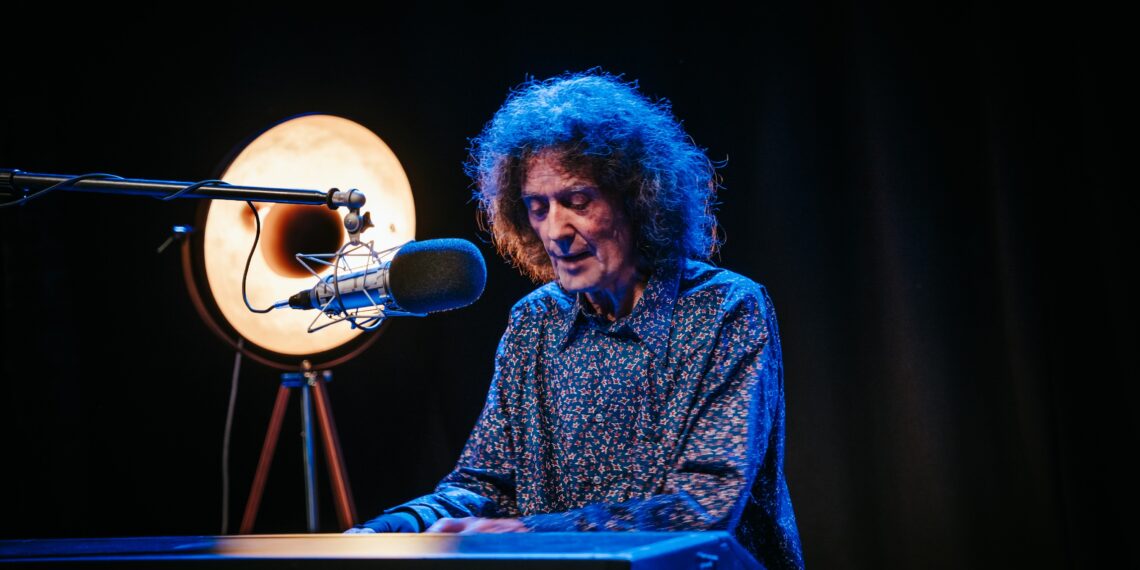 El aclamado cantautor Gilbert O’Sullivan lanzará su Songbook
