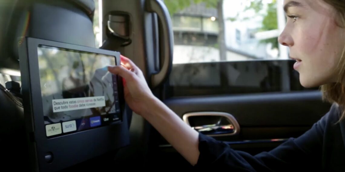 OLA Media, la empresa que quiere convertir los autos de viajes compartidos en una sala de entretenimiento se extiende en México