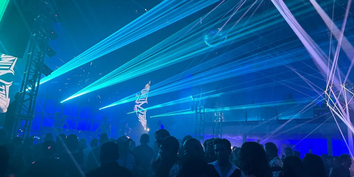 VALENTINO HARA historia junto a LESBOS en la arena López mateos con su HIGH ENERGY