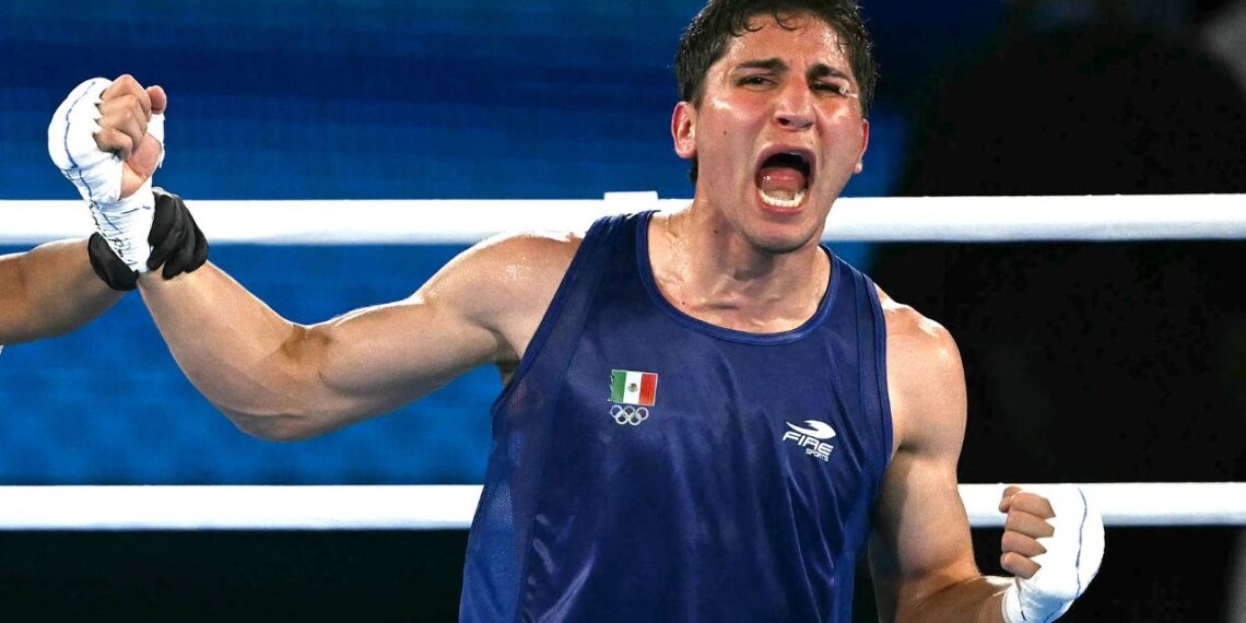 AMLO celebra a Marco Verde por pase a la final de boxeo en París-2024