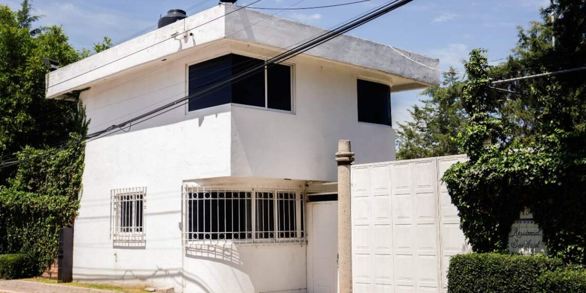 Mario Marín, el ‘gober precioso’, sale del Altiplano; ya está en su casa