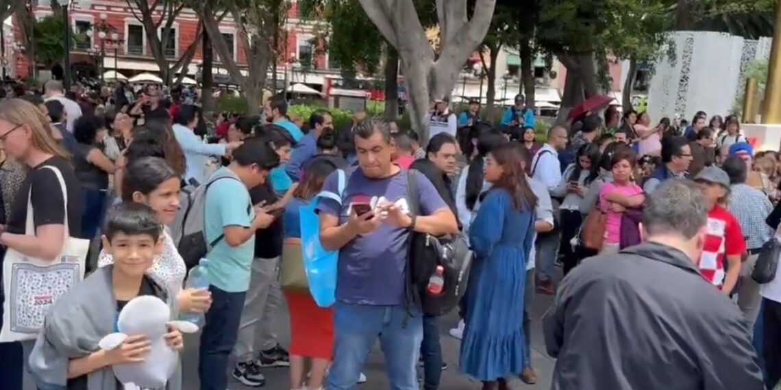 Falla en alerta sísmica provoca evacuaciones en estados del centro del país