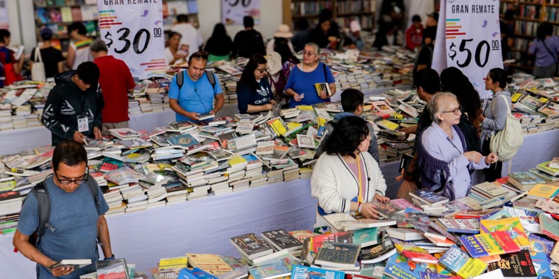 Bajo el lema “Salva un libro, no dejes que lo destruyan” concluyó la 18° edición del El Gran Remate de Libros y Películas