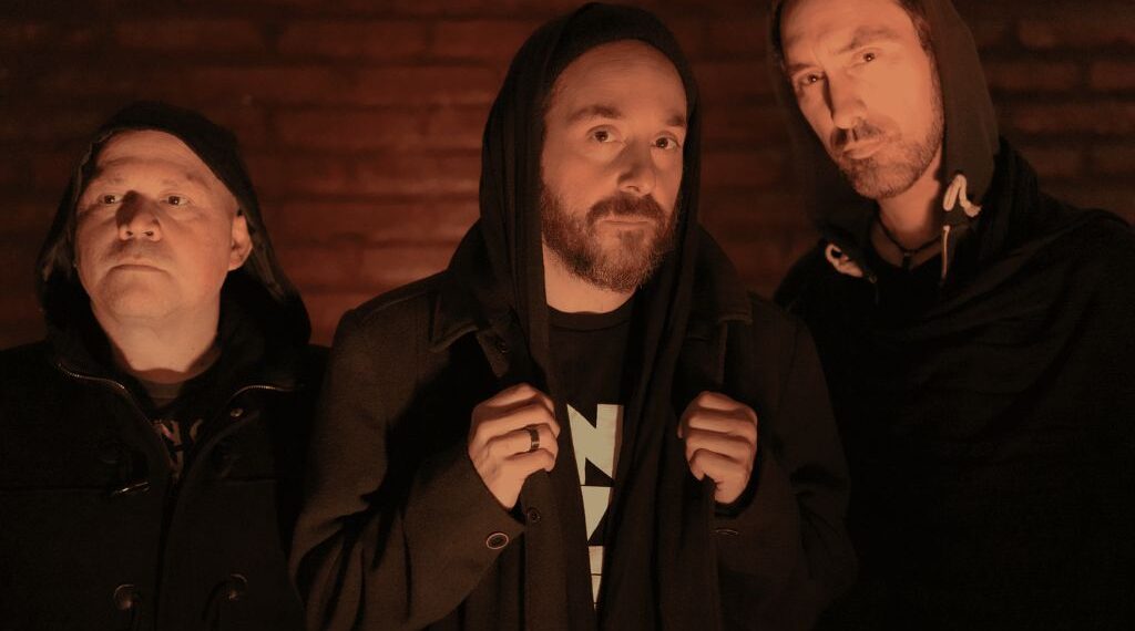 Desde Chile, Profano estrena el single «Cayendo», el primer adelanto de su sexto disco