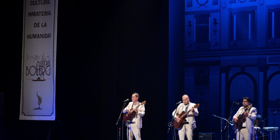 El ix festival mundial del bolero presenta tres días de festejos y homenajes en el teatro de la ciudad esperanza iris