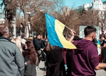 OMS registra casi 2,000 ataques contra centros sanitarios en Ucrania