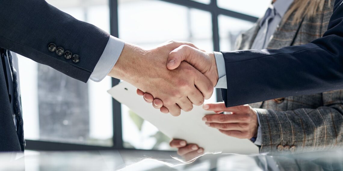 Cox Energy refuerza estrategia de crecimiento con la adquisición del 100% Ibox Energy