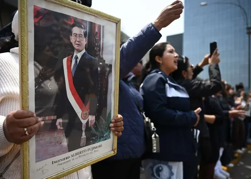 Perú despide a Alberto Fujimori; decretan tres días de luto