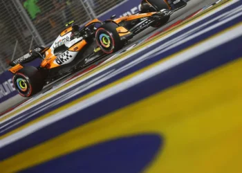 Así queda la parrilla de salida para el GP de Singapur; Sainz, multado
