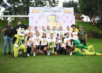 Bulldogs Conquistan la Copa Raptors: Futuro Brillante para el Flag Football Femenil en México