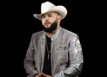 EL FANTASMA llega al Auditorio Nacional en noviembre con su “equipo armado” a ritmo de banda, Sierreño y Mariachi