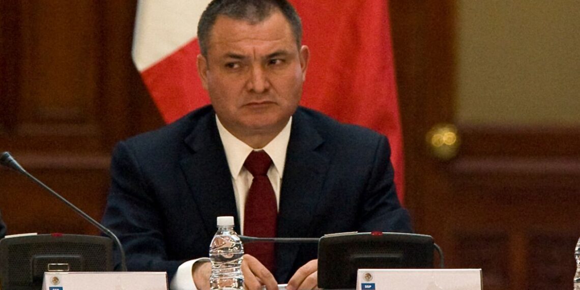 Asegura AMLO que García Luna aceptó ser culpable de vínculos con el narco al pedir 20 años de cárcel