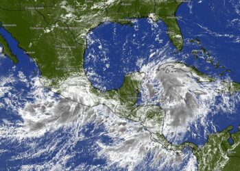 ‘Helene’ y ‘John’ provocarán lluvias torrenciales