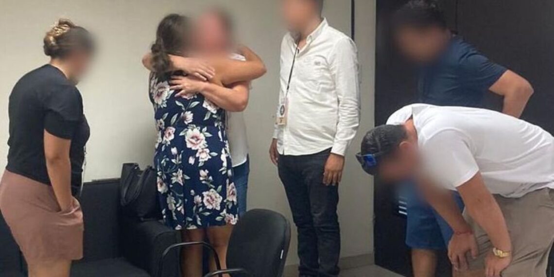 Rescatan a estadounidenses, víctimas de extorsión telefónica, en Hermosillo