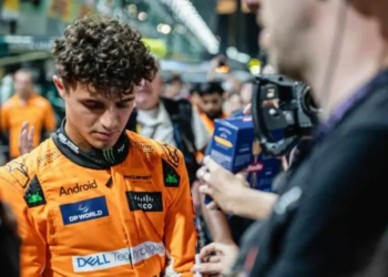 Norris dominó el segundo libre; Sainz tercero, Pérez octavo