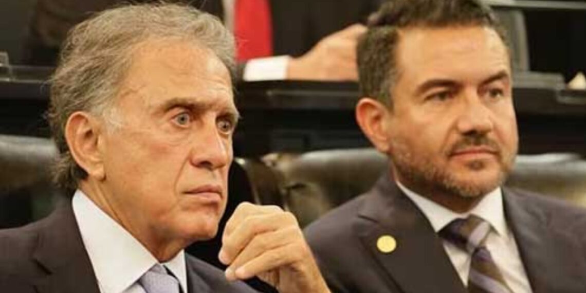 Prefiere AMLO callar sobre expulsión de los Yunes del PAN