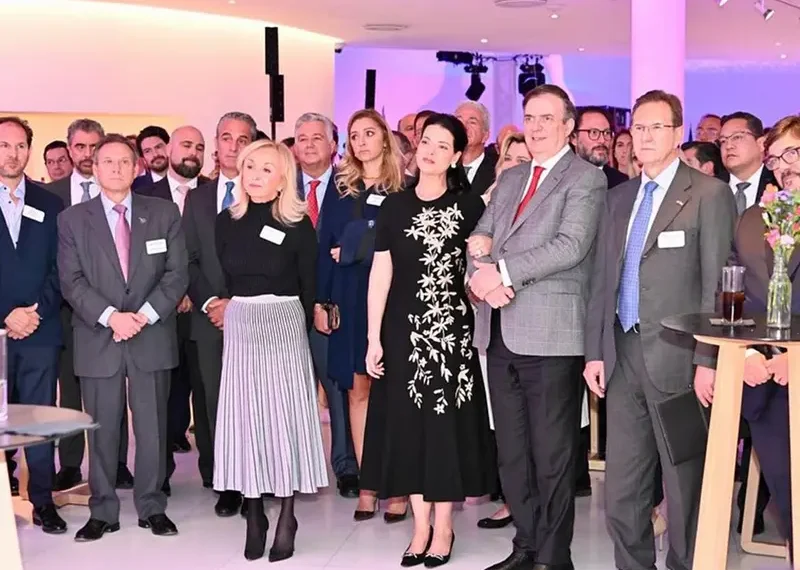 Sheinbaum anuncia inversión de 20 mil mdd en México tras reunión con empresarios de EU