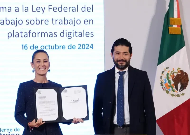 Trabajadores por aplicación ya podrán acceder al IMSS; Sheinbaum firma iniciativa
