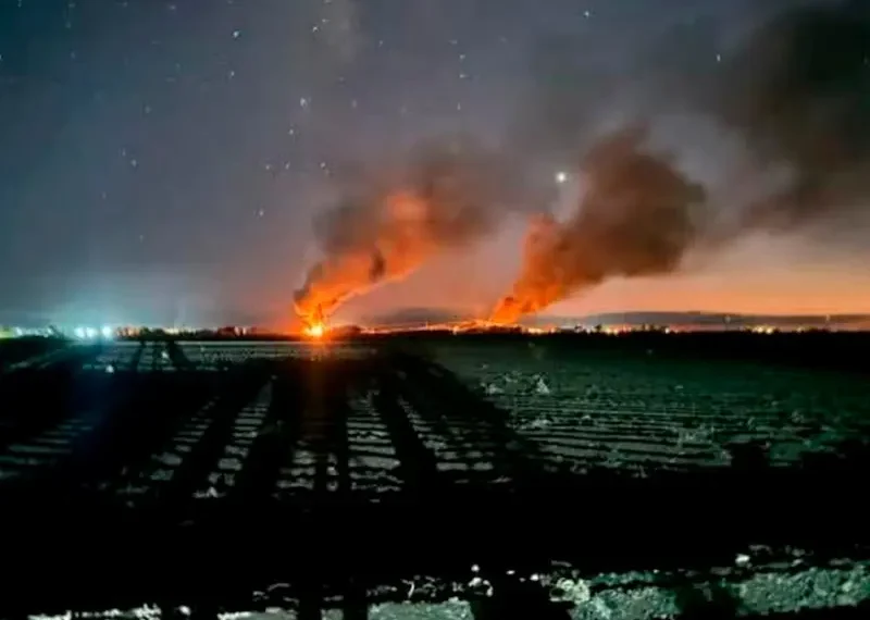 Bloqueos nocturnos en Sinaloa; continúan hechos violentos y homicidios