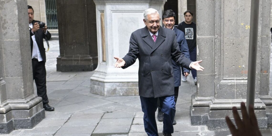 AMLO se muda de Palacio Nacional y regresa a su casa en Tlalpan