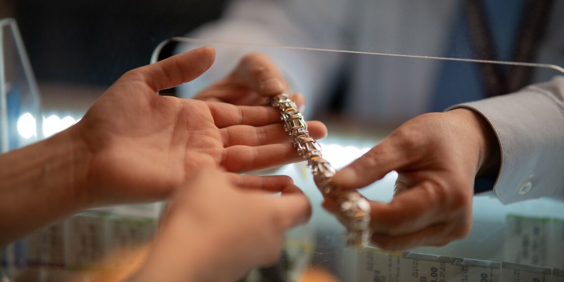 Las mujeres emprendedoras y el préstamo prendario: una solución al financiamiento en México