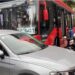 Metrobús choca contra camioneta que se pasa el alto en Eje 4; al menos 10 heridos
