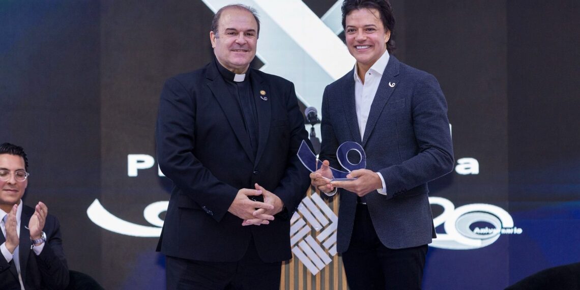 Rodrigo Herrera recibe el X Premio GENERA al Empresario del Año 2024