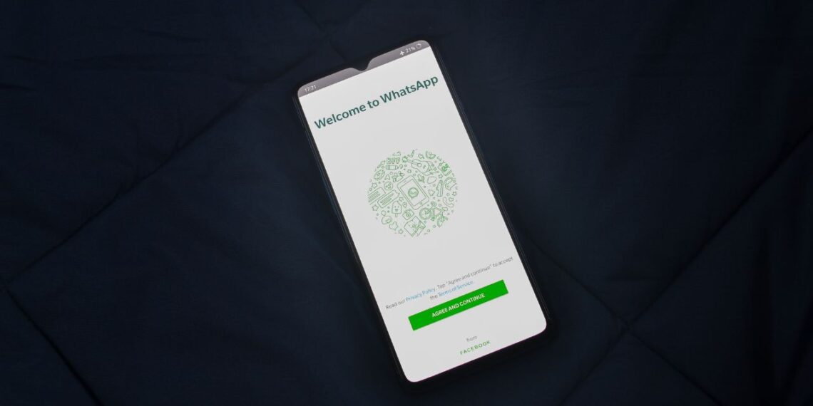 Alertan por falsos mensajes de WhatsApp sobre el programa Salud Casa por Casa