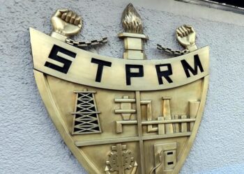 Sindicato petrolero enfrenta controversia por exclusión masiva