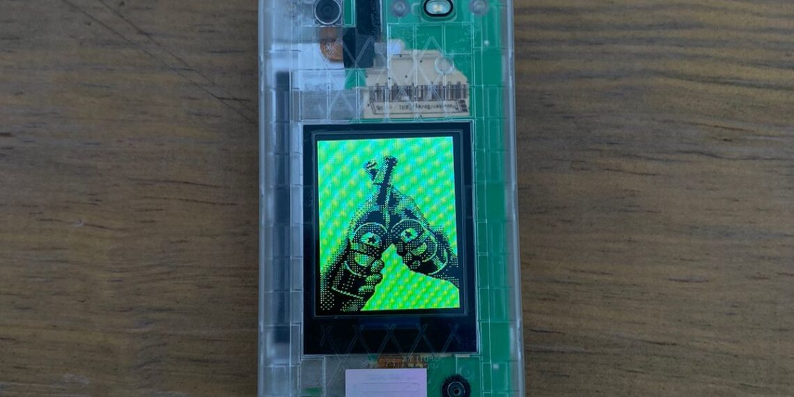 Heineken anuncia celular durante festival