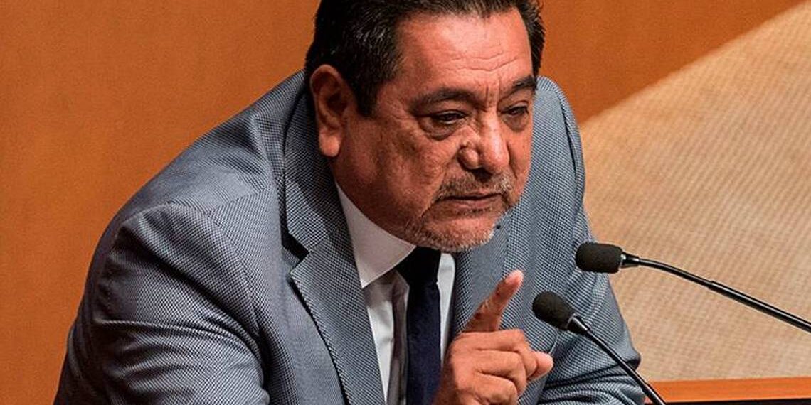 El PRI se desgaja en el Senado; “antes cabían en una Combi, hoy caben en un Vocho”: Salgado Macedonio*