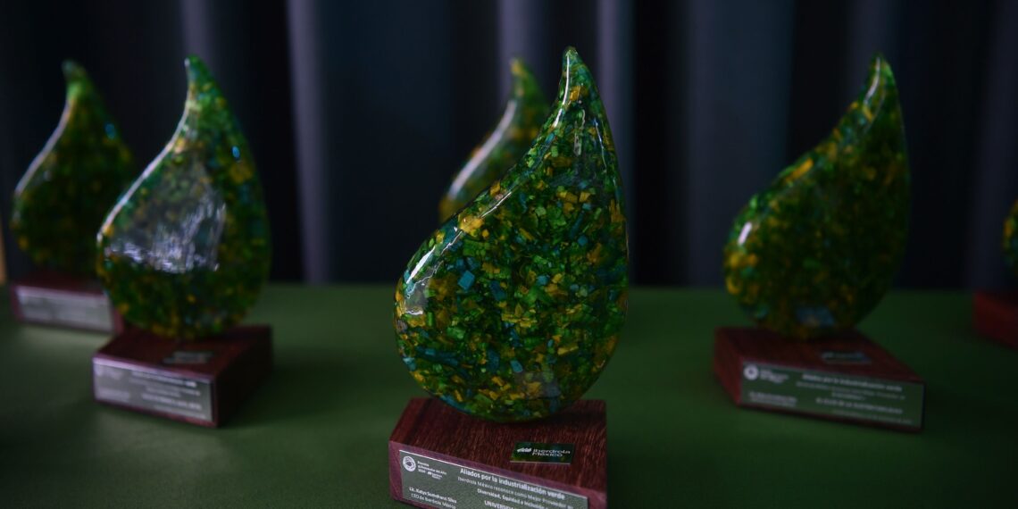 Iberdrola México reconoce a sus proveedores aliados en la industrialización verde