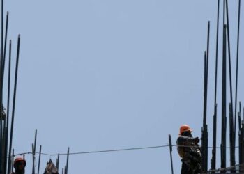 Producción industrial crece 1% en los primeros tres trimestres: Inegi